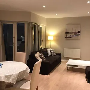 2-bedroom-spacious-and-new-city-centre-apartment.dublin-hotelsweb.com/